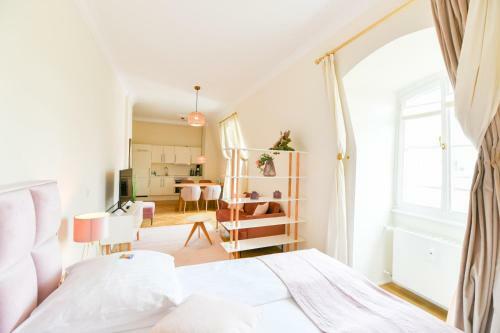 Osteiner Hof By The Apartment Suite