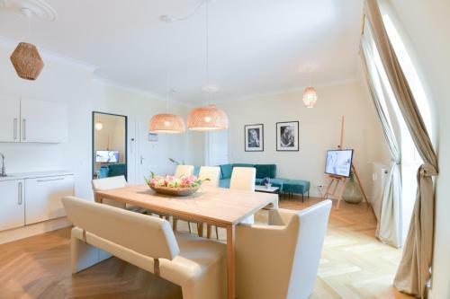 Osteiner Hof By The Apartment Suite