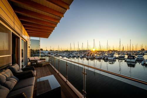 Hotel Schwimmende H�user Im Baltic Sea Resort