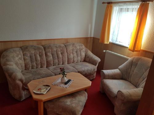 Hostal Restaurant&pension "berggl�ck`l" Altenberg