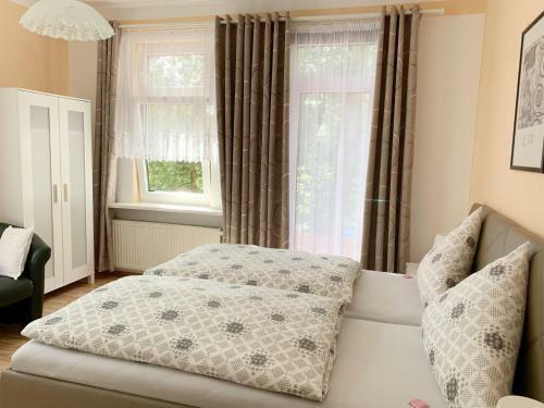 Hostal Adria Grill Jena