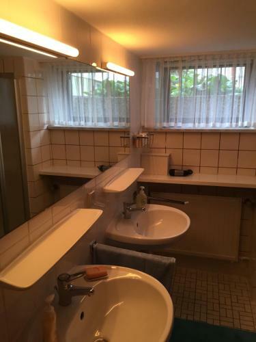 Six Single Rooms - Messe Nord