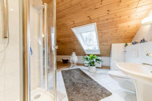 Zimmer Mit Dusche/wc (6551)