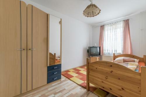 6155 Private Room 2 Persons