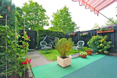 Hostal 4611 2 Private Single Rooms Laatzen
