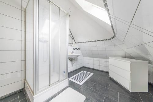 3 Private Rooms, 4 Persons (6337)