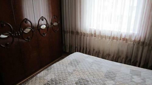 Two Private Rooms - Mittelfeld