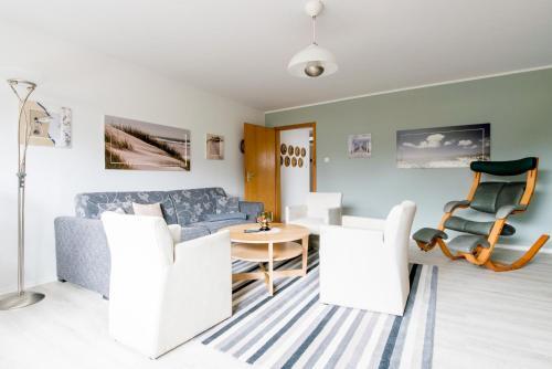 1 Private Single Room, 1 Double Room, 3 Persons (6609)