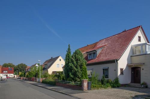 2 Single Rooms Fairground (5042)