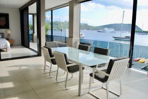 Onyx Luxury Harbour Resort Residences