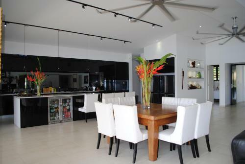 Onyx Luxury Harbour Resort Residences