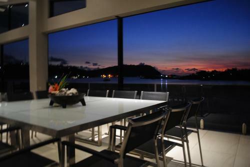 Onyx Luxury Harbour Resort Residences