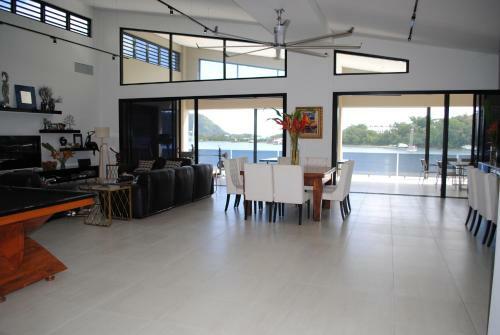 Onyx Luxury Harbour Resort Residences