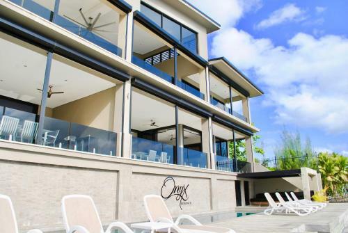 Onyx Luxury Harbour Resort Residences