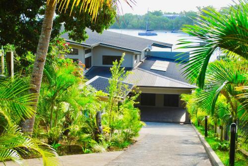 Onyx Luxury Harbour Resort Residences