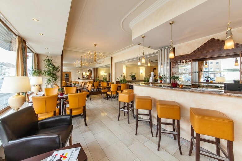 Hotel Flora Dus