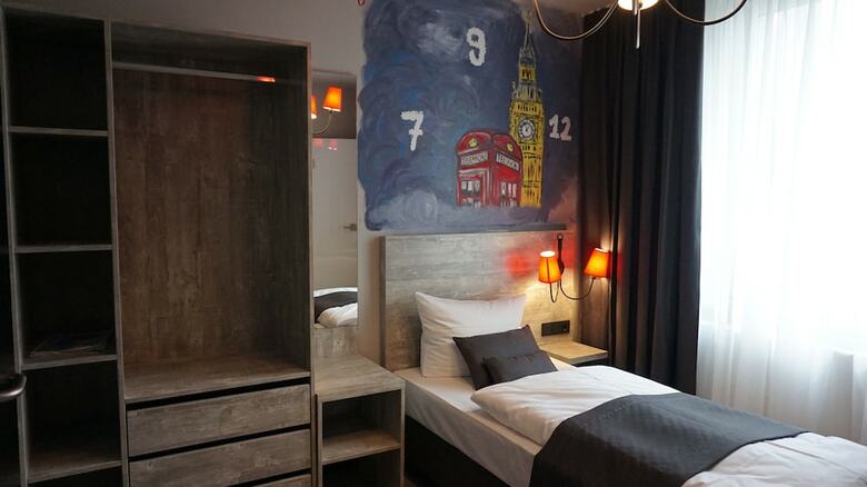 Urban Home Hotel