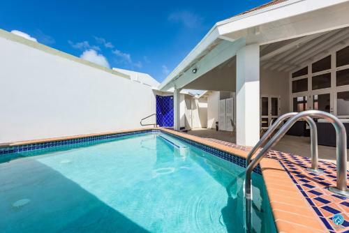 Villa Palm Beach Gem - Right By Hotel Strip, Malls And Beaches!