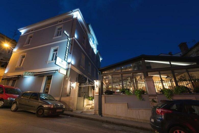 Hotel Galija