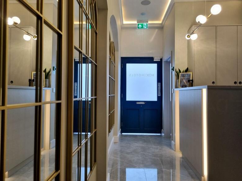Hotel 43