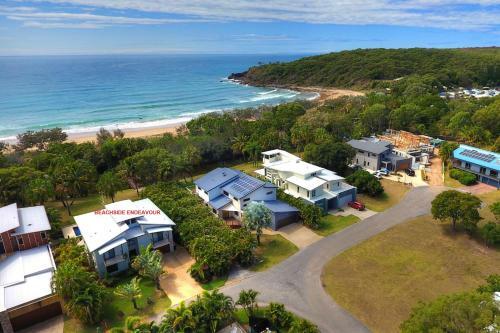 Beachside Endeavour Beachhouse Estate