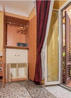 Bed & Breakfast Legends Hostel