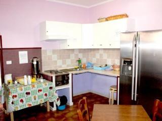 Bed & Breakfast Legends Hostel