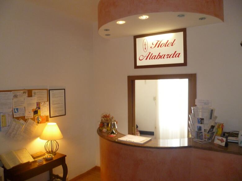 Alabarda Hotel