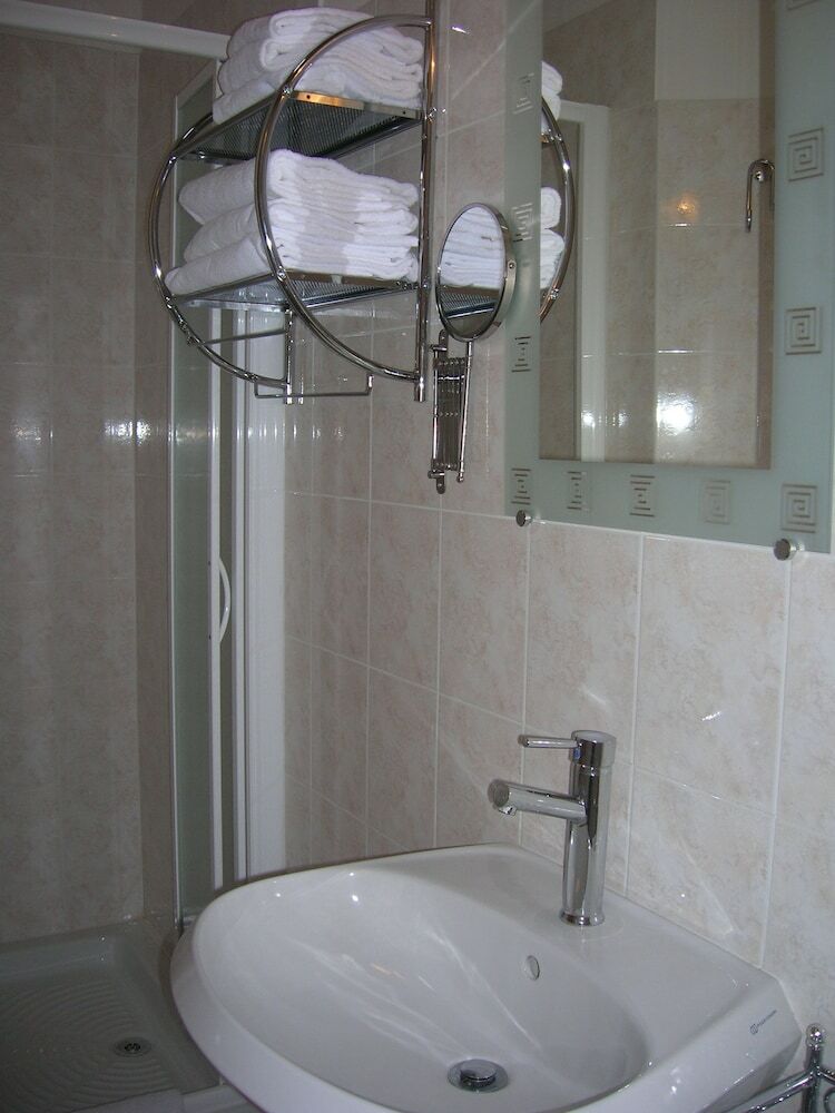 Alabarda Hotel