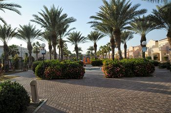 Hotel Makarim Annakheel Village