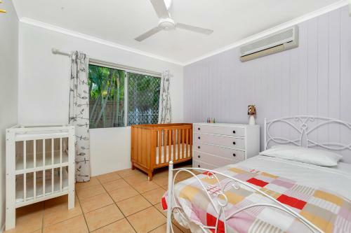 Coral Sea Holiday House