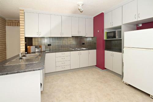 Ashwood Unit 9, - Close To The Beach -
