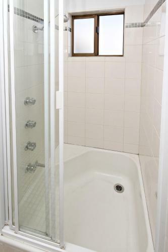 Ashwood Unit 9, - Close To The Beach -