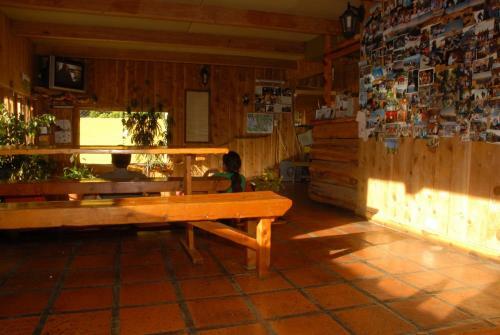 Periko�s Youth Hostel