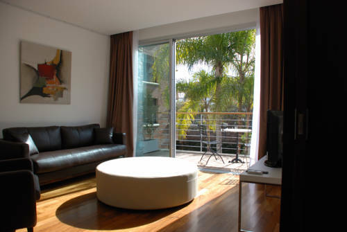 San Isidro Plaza Hotel