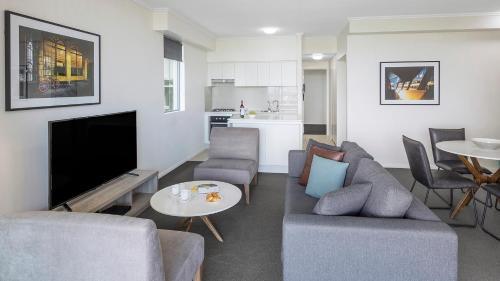 Apartments @ 212 Margaret