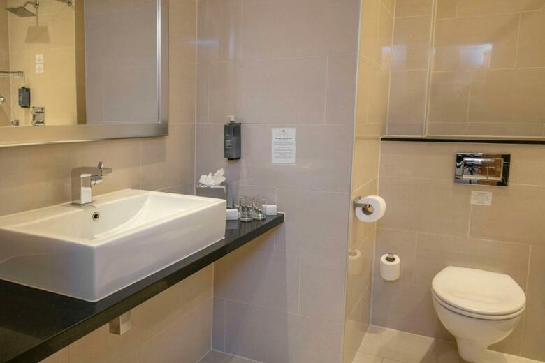 Hotel Crown Moran