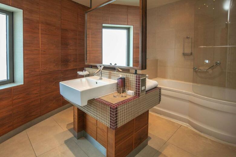 Hotel Crown Moran