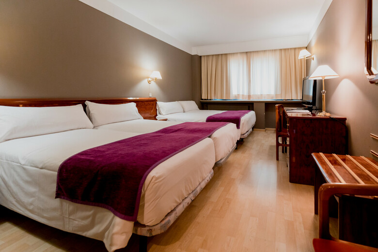 Delfos Hotel