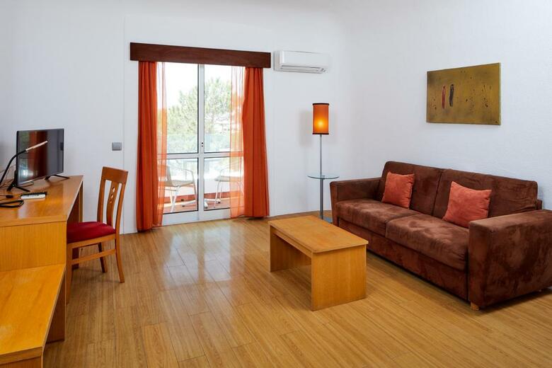 Alcazar Hotel & Spa