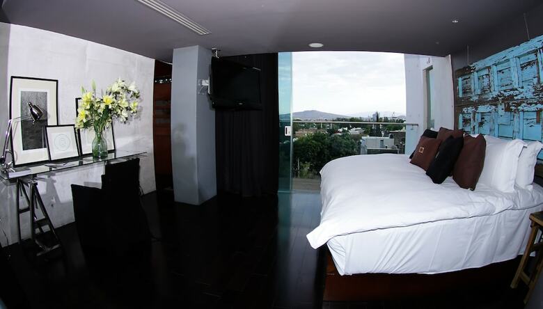 Demetria Hotel