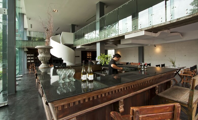 Demetria Hotel