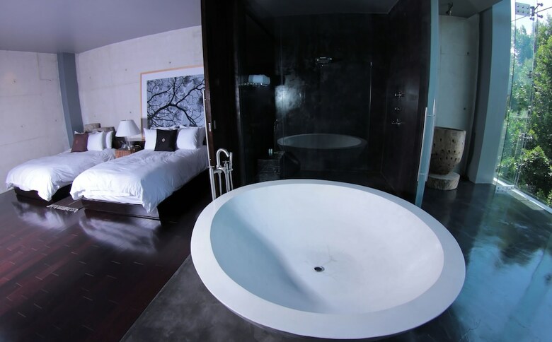 Demetria Hotel