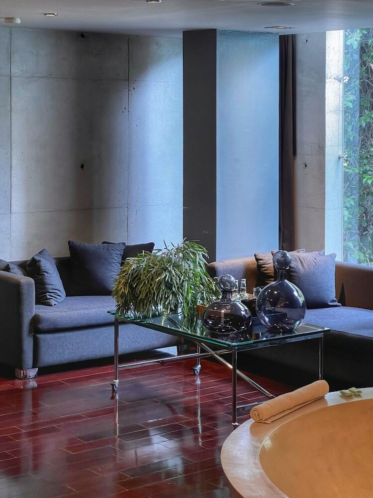 Demetria Hotel