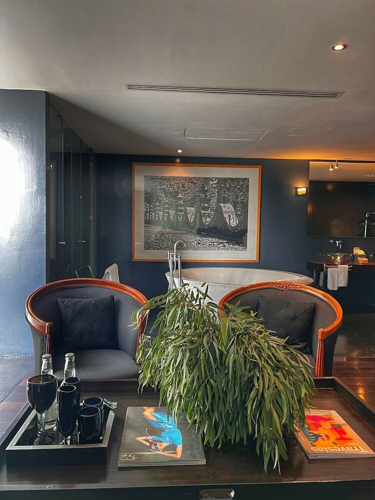 Demetria Hotel
