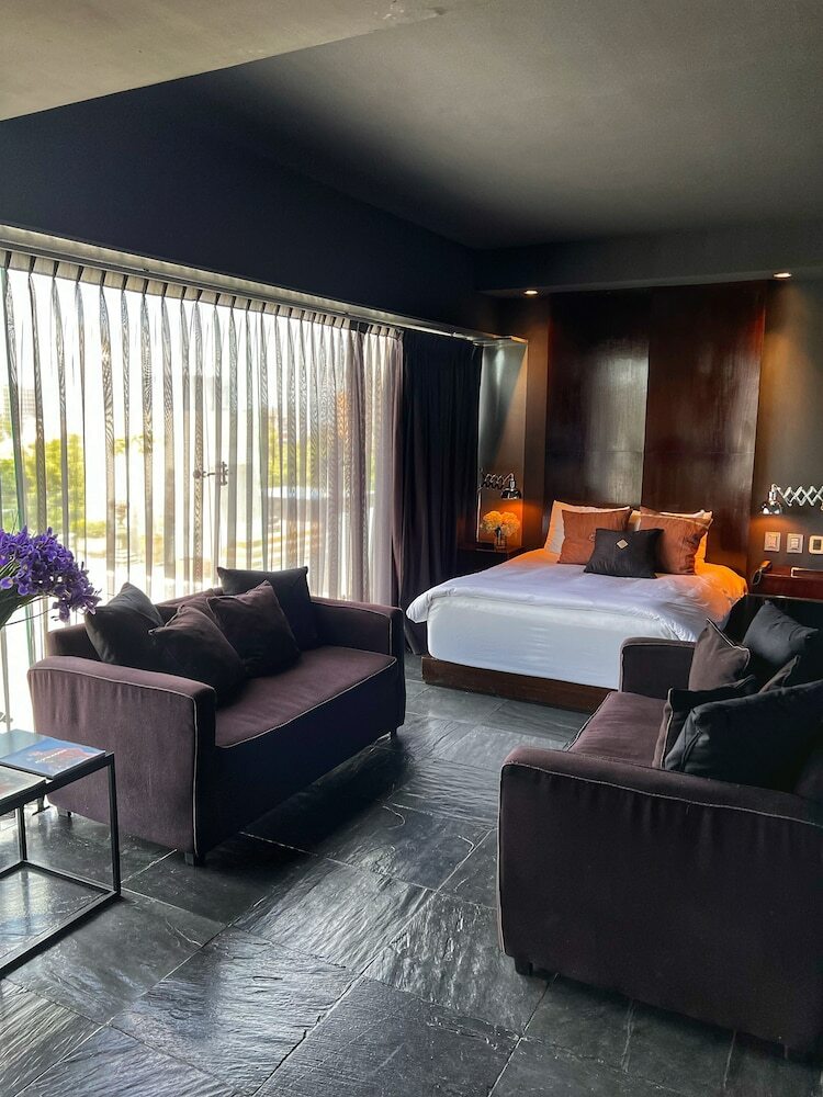 Demetria Hotel