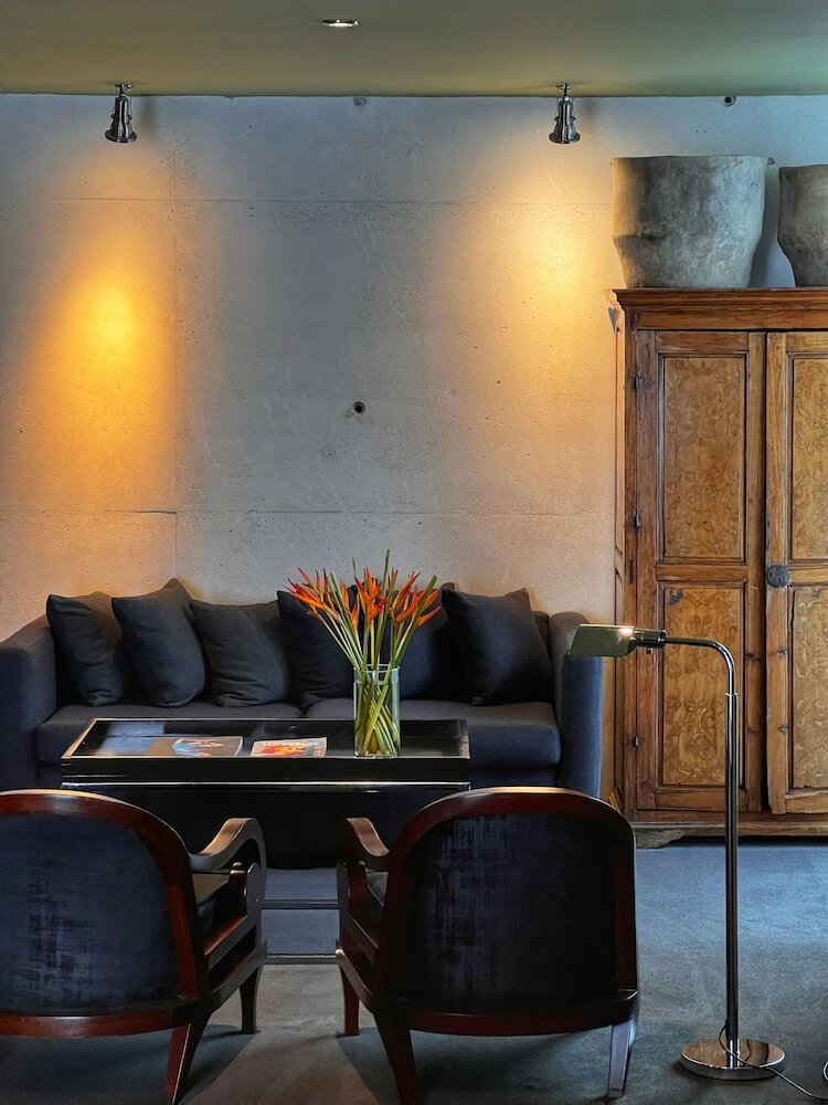 Demetria Hotel