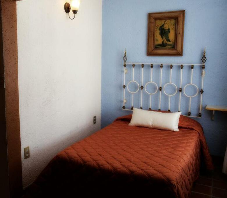 Hotel El Meson De Los Poetas