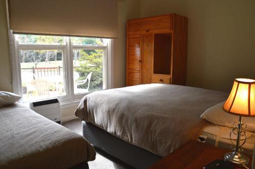 Orana Flat 2, Bright