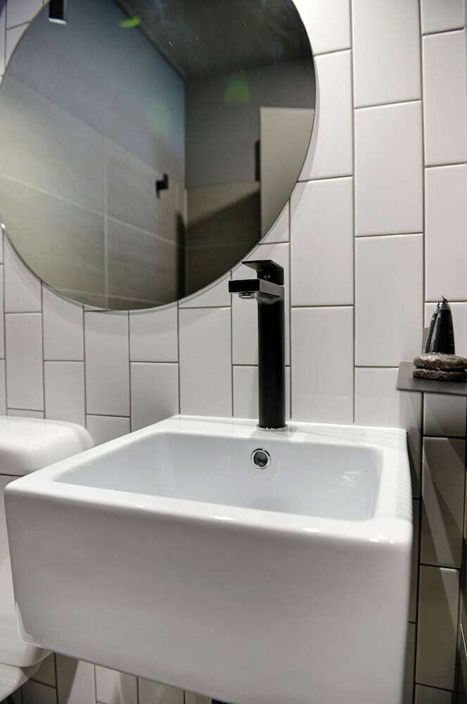 Hotel Cbd Motor Inn